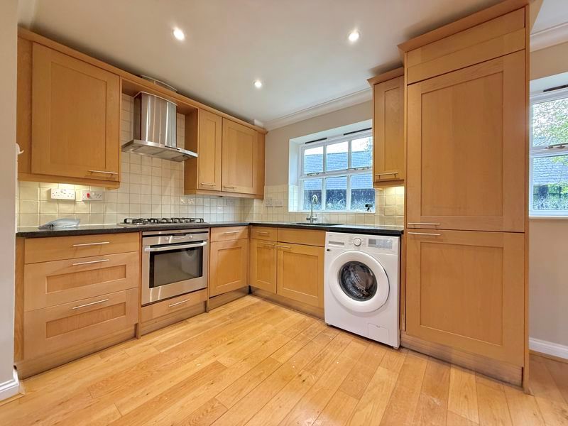Property photo 2 of 16 Kitchen