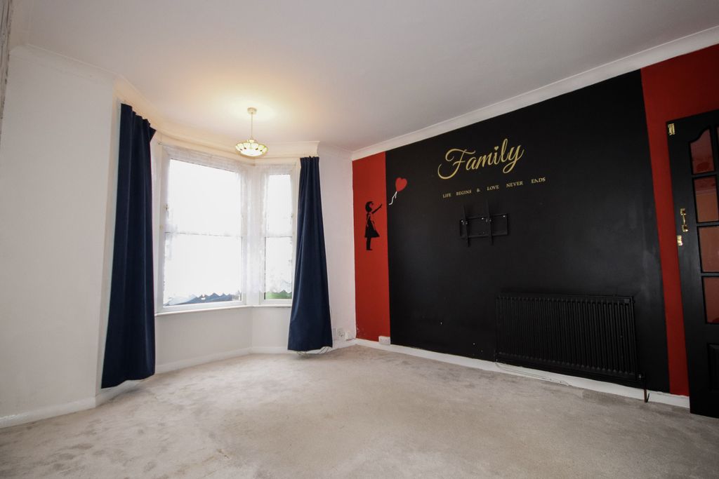 Property photo 2 of 17 Living Room