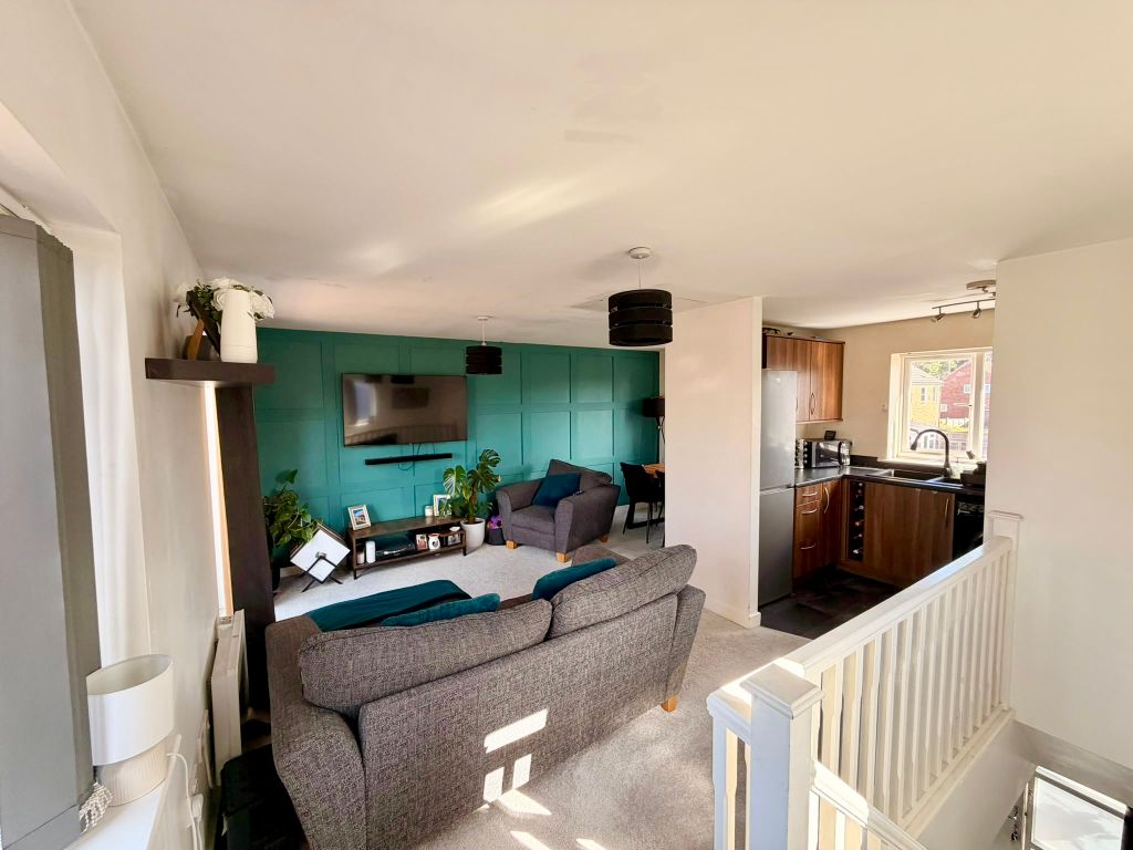 Property photo 2 of 13 Image