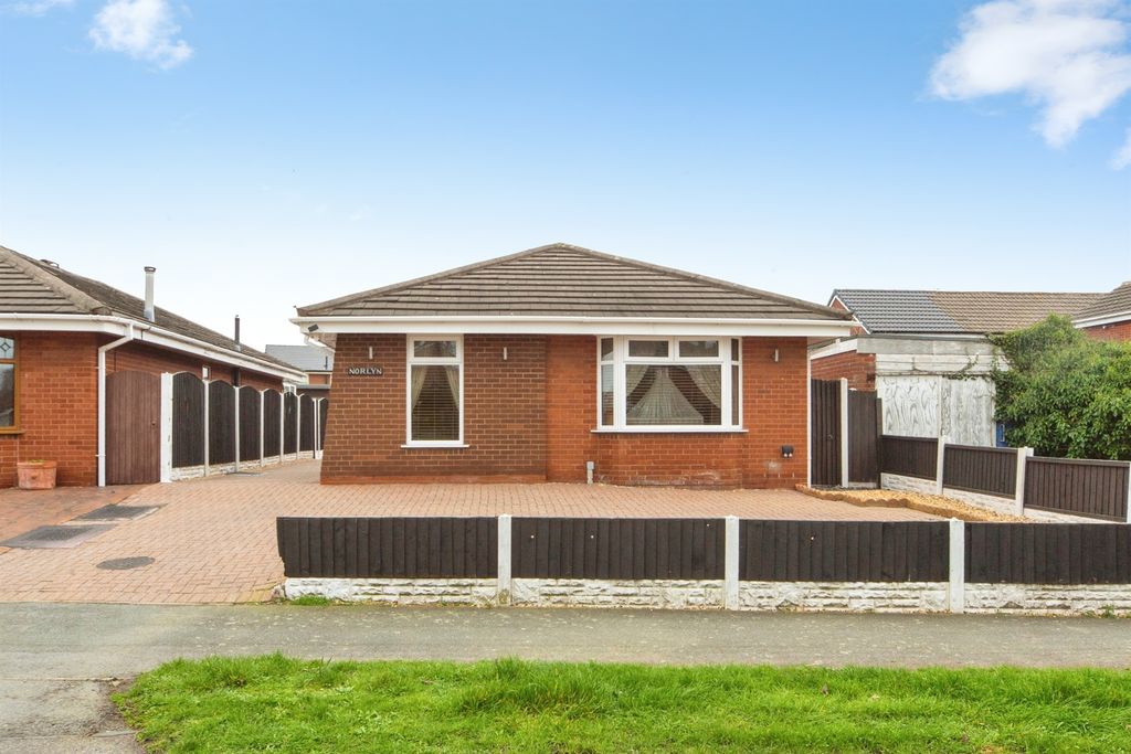 Property photo 1 of 21