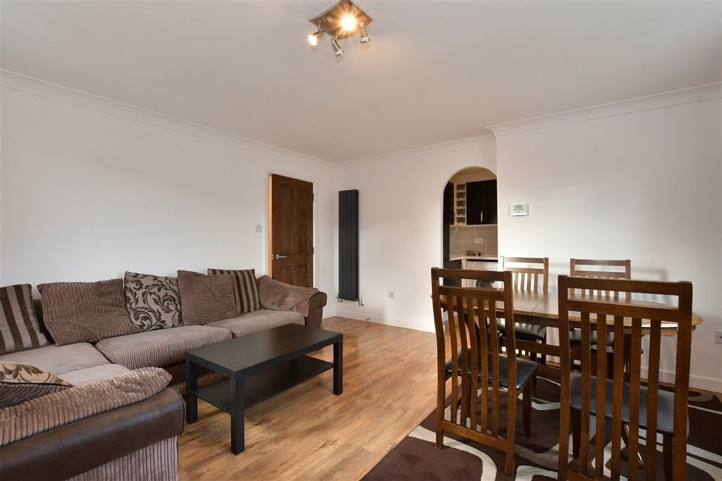 Property photo 3 of 20 Lounge/Dining Room