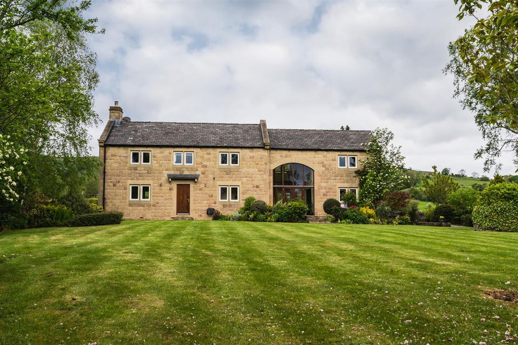 Property photo 3 of 48 Exterior And Gardens