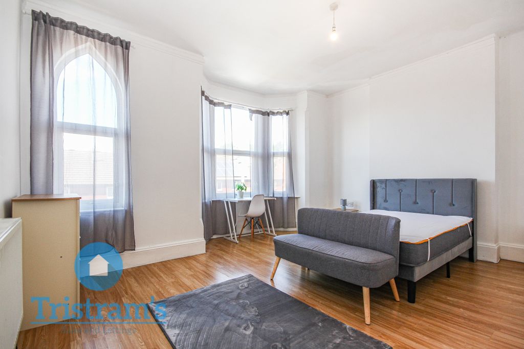 Property photo 1 of 13 Img_3957
