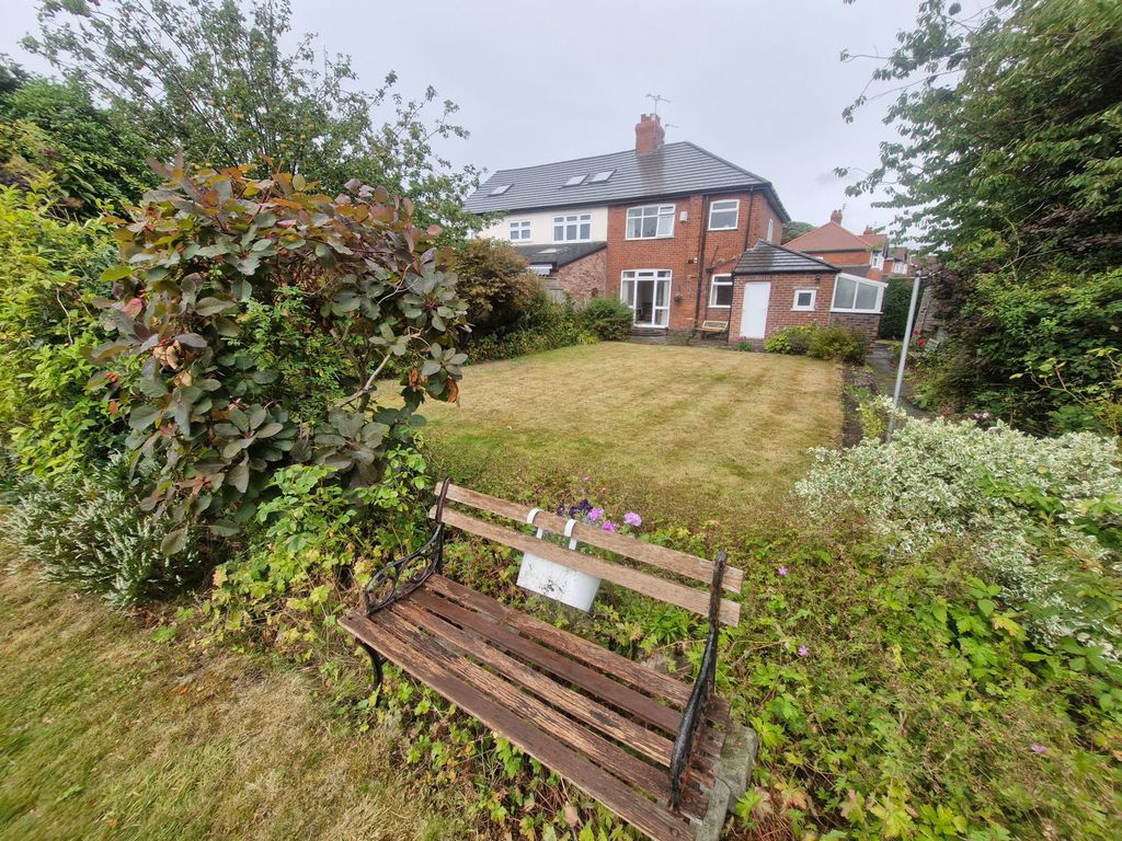 Property photo 2 of 22