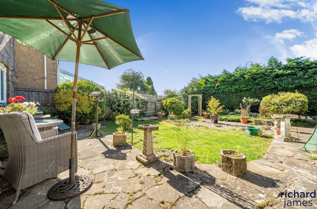 Property photo 2 of 11 Abab8E23-1043-482...
