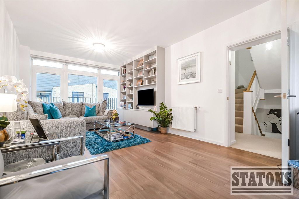 Property photo 3 of 27 Picture No. 29