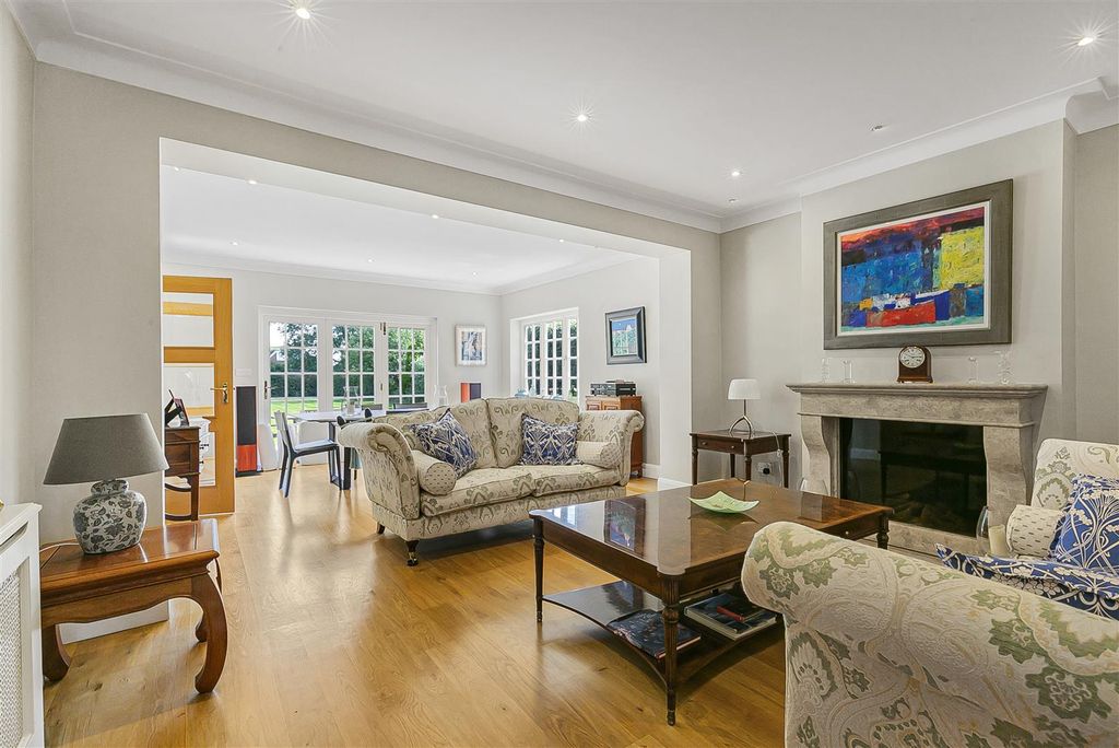 Property photo 3 of 33 4.Jpg