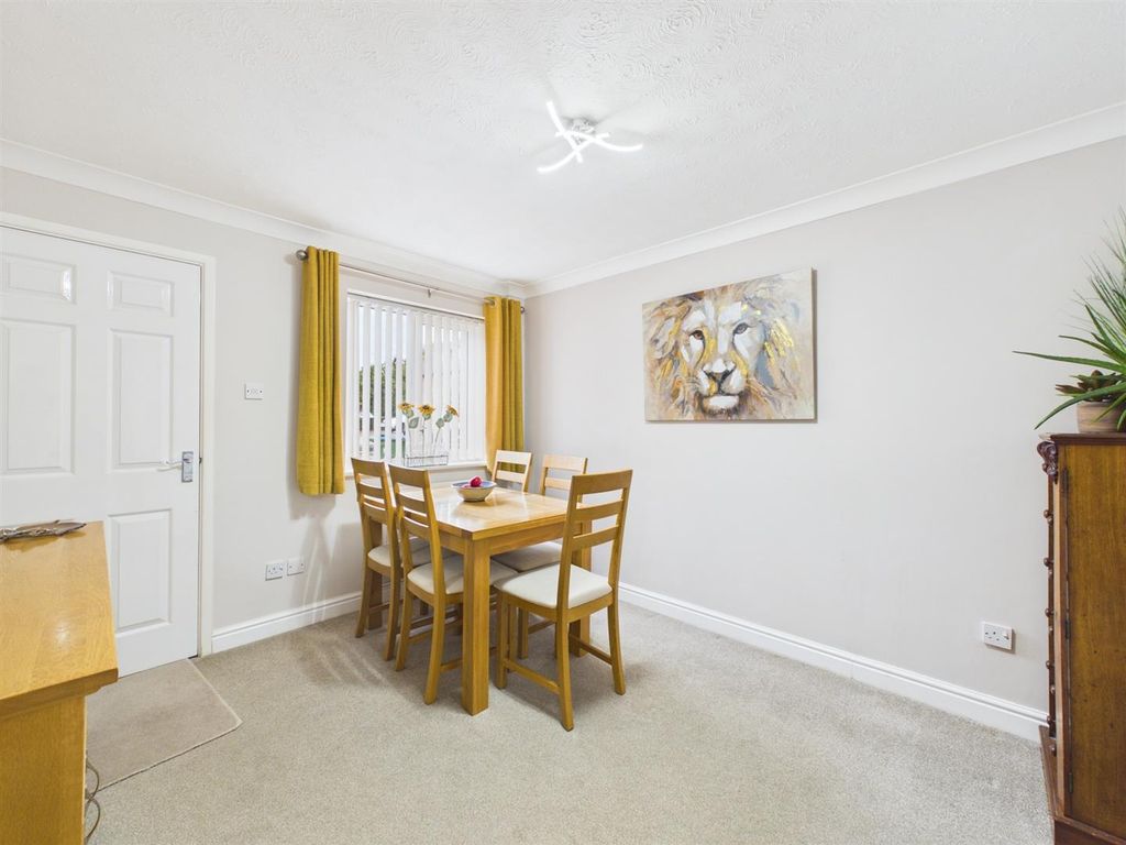 Property photo 3 of 15 Cam02435G0-Pr0376-Still010.Jpg