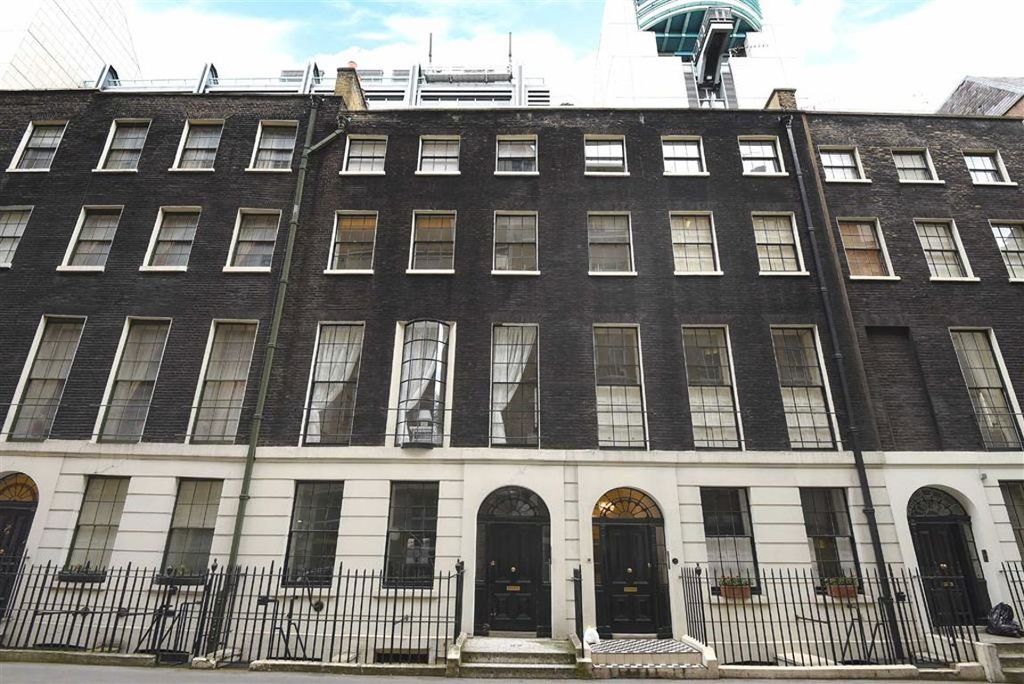 Property photo 1 of 4