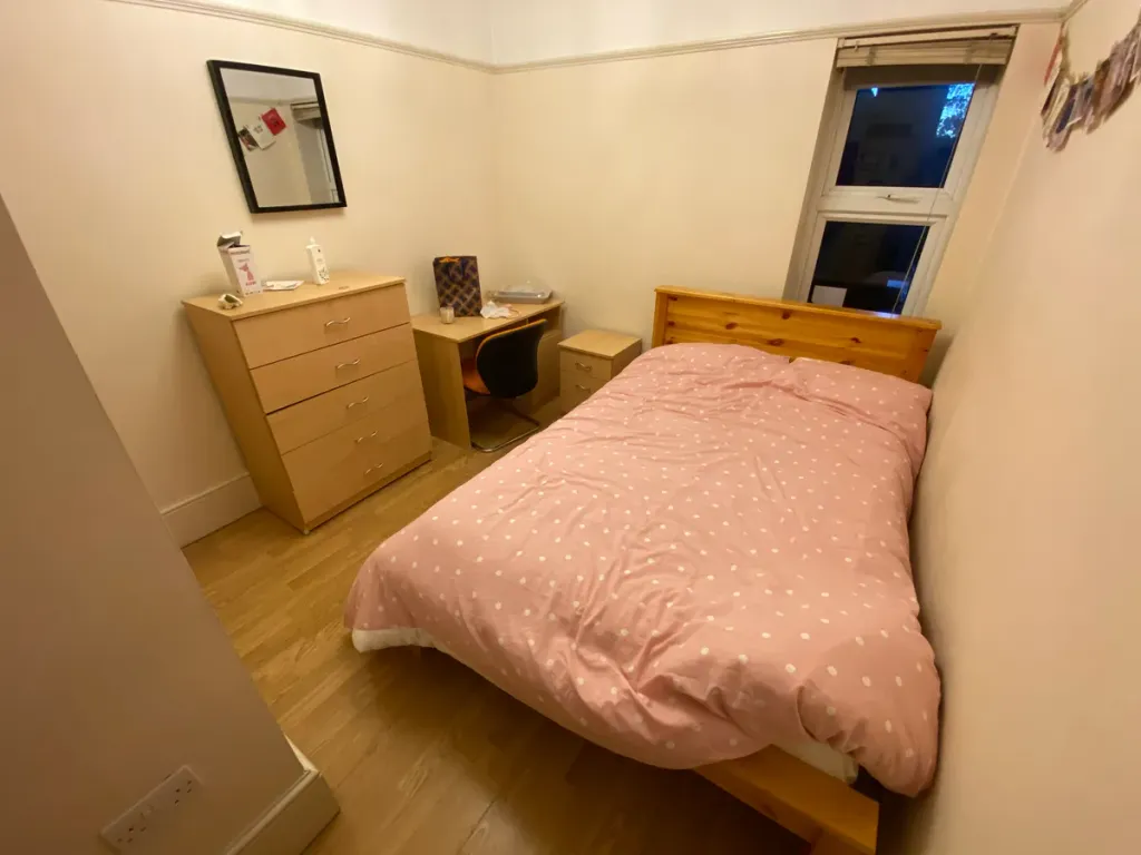 Property photo 1 of 9 Images