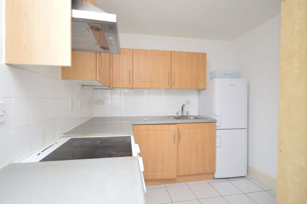 Property photo 3 of 11 Dsc 0015 (Agentpro)