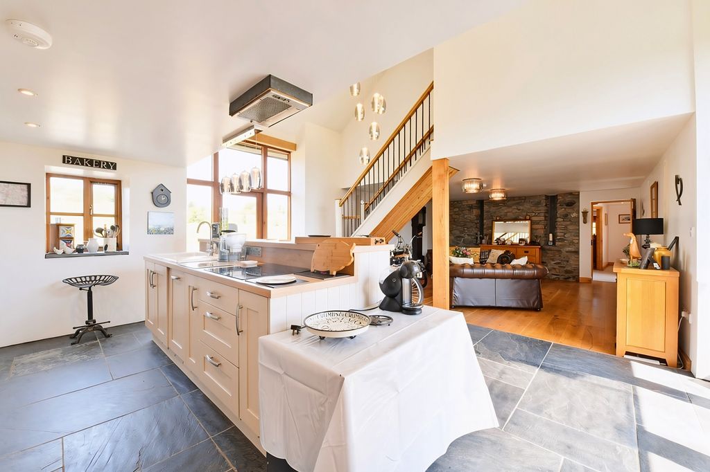 6 bed barn conversion for saleCynghordy, Llandovery, Carmarthenshire. SA20 photo 5