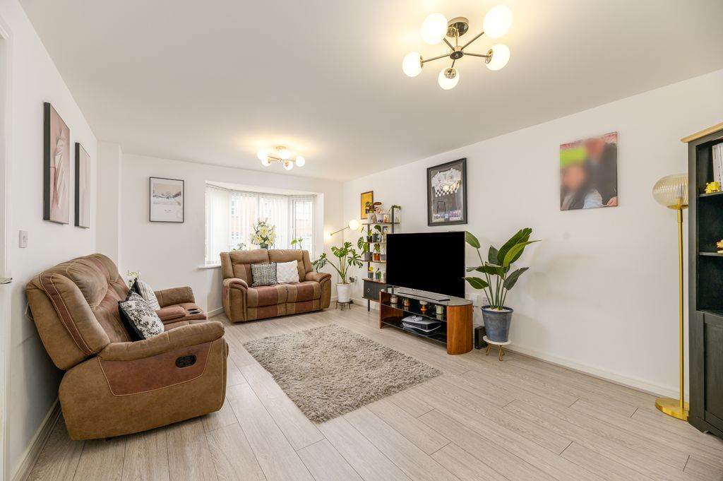 Property photo 2 of 26 03