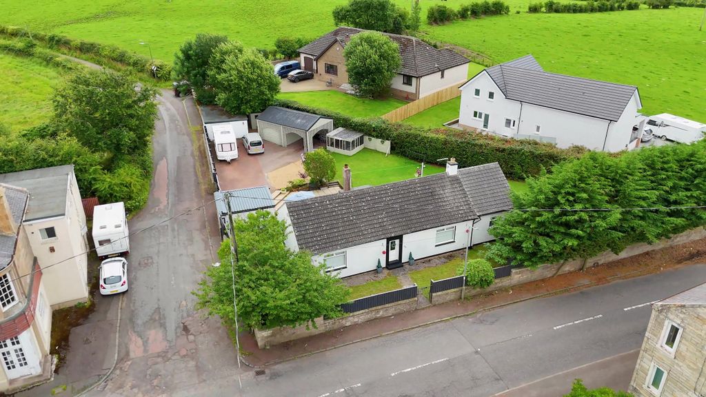 Property photo 2 of 36