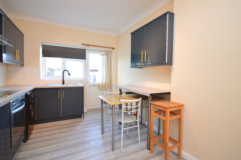 Property photo 3 of 10 Gallery