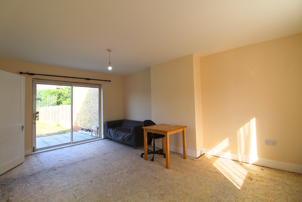 Property photo 2 of 12 Gallery