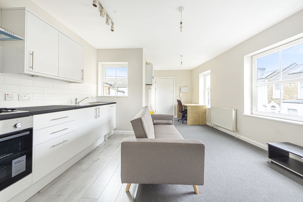 Property photo 1 of 7 582603 (2)