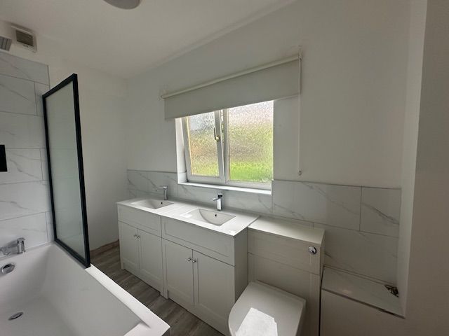 Property photo 1 of 17 Image