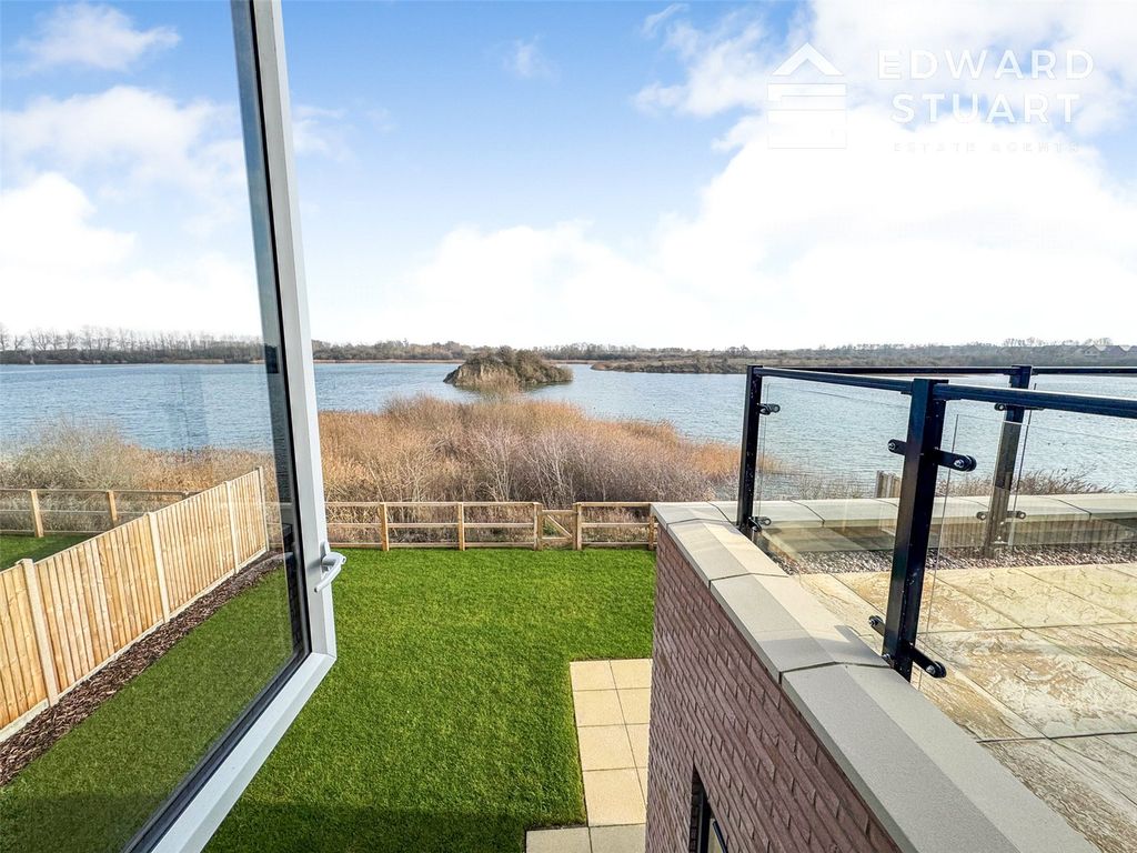 Property photo 1 of 17 Picture No. 14