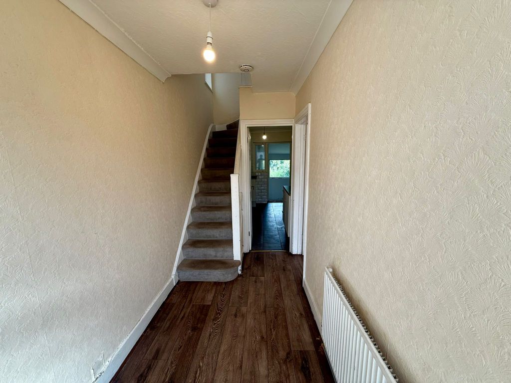 Property photo 2 of 11 Entrance