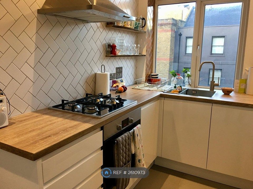 Property photo 1 of 9 Kitchen