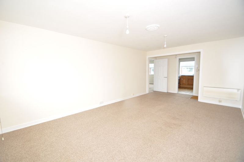 Property photo 2 of 6 Photo 9