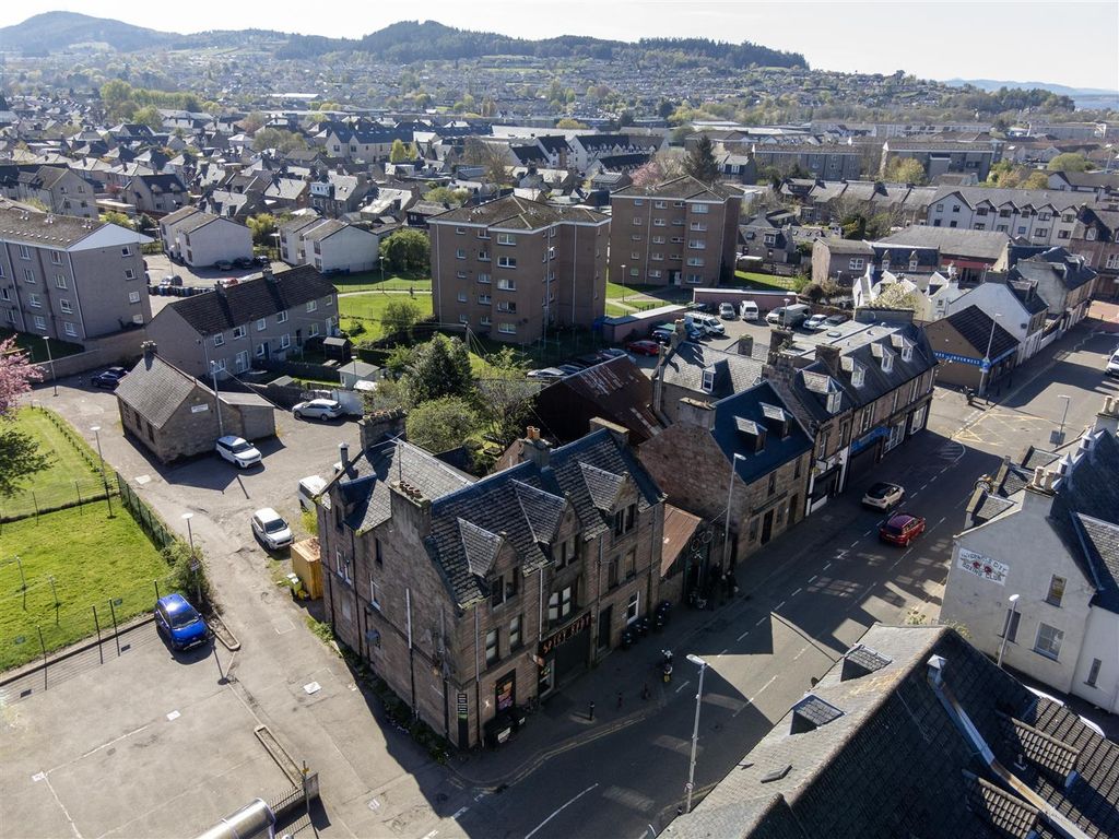 Property photo 3 of 12 Grant St 0003.Jpg