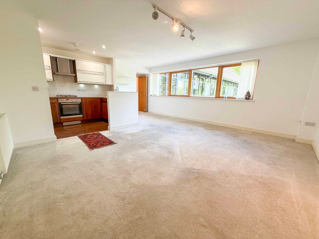 Property photo 3 of 26