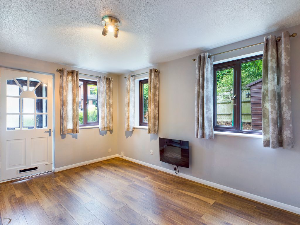 Property photo 2 of 8