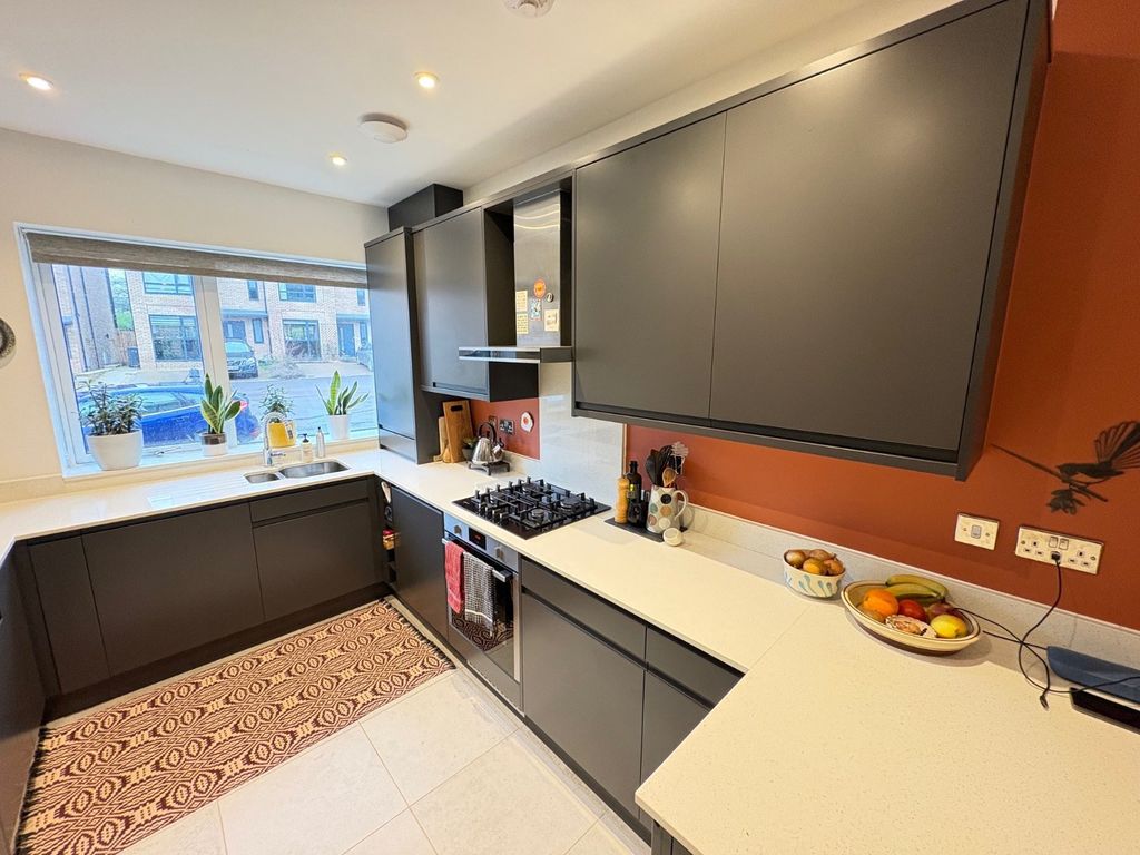 Property photo 3 of 14 Picture No. 13