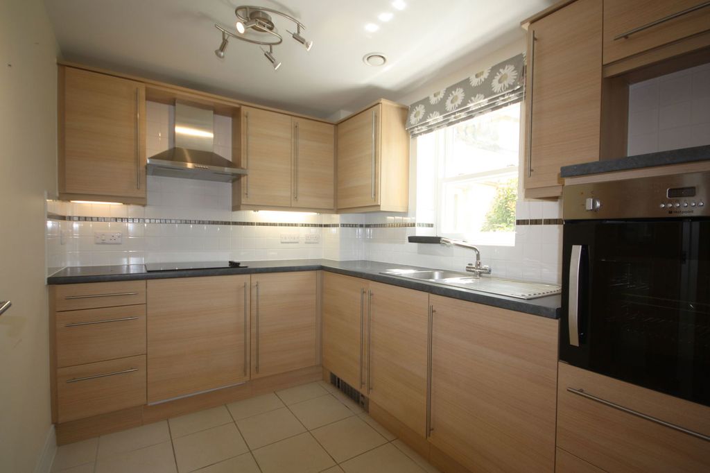 Property photo 3 of 7