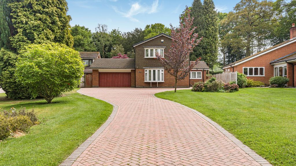 Property photo 1 of 34
