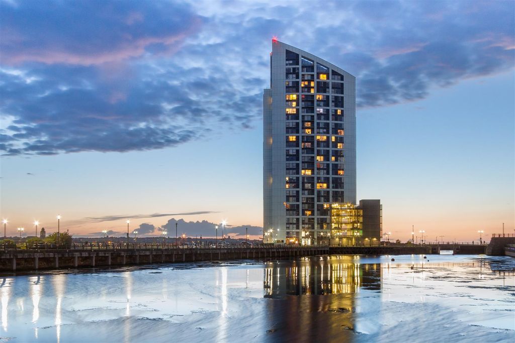 Property photo 1 of 6 Alexandra Tower