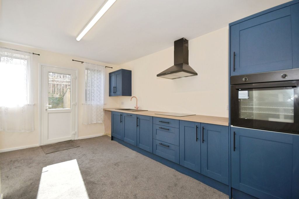 Property photo 2 of 13 Pbox-Img.Jpg