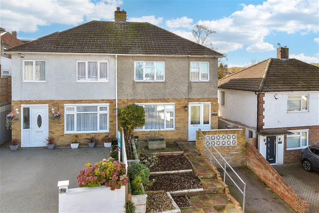 Property photo 1 of 8 External Web