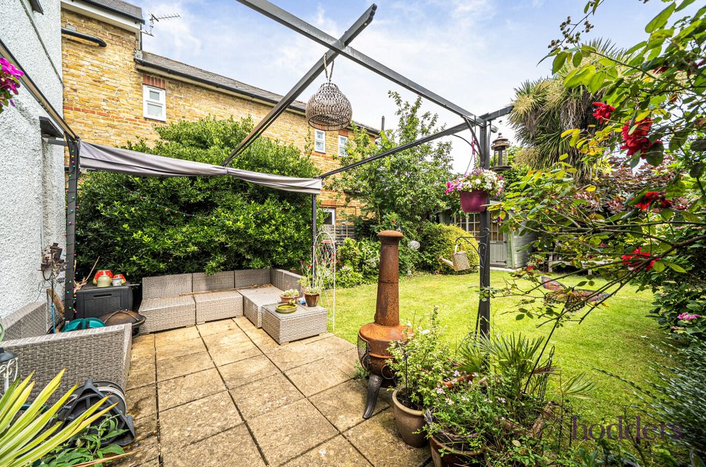 Property photo 1 of 21 835Ad5ba-Fa1c-440...