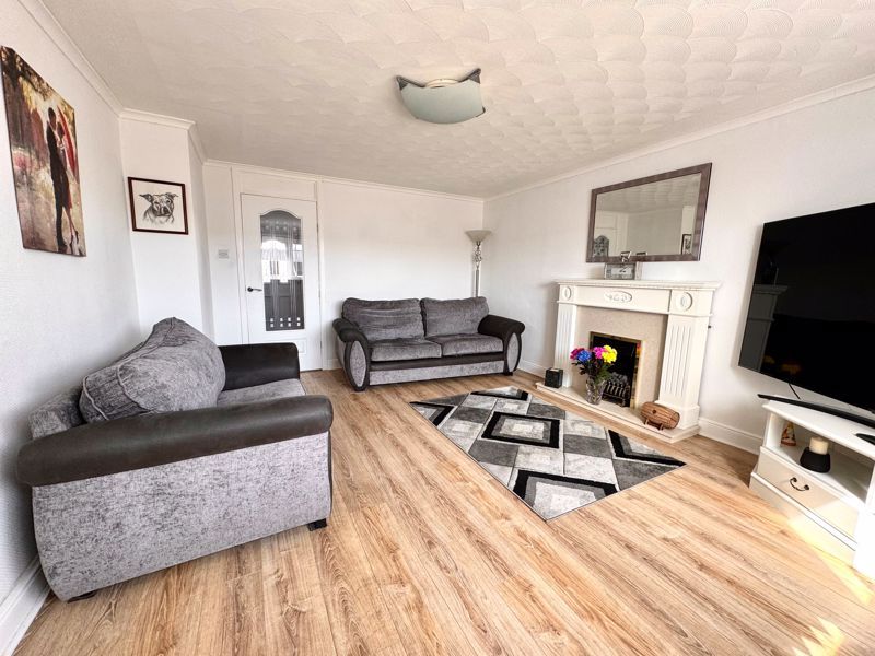 Property photo 3 of 16 Photo 8