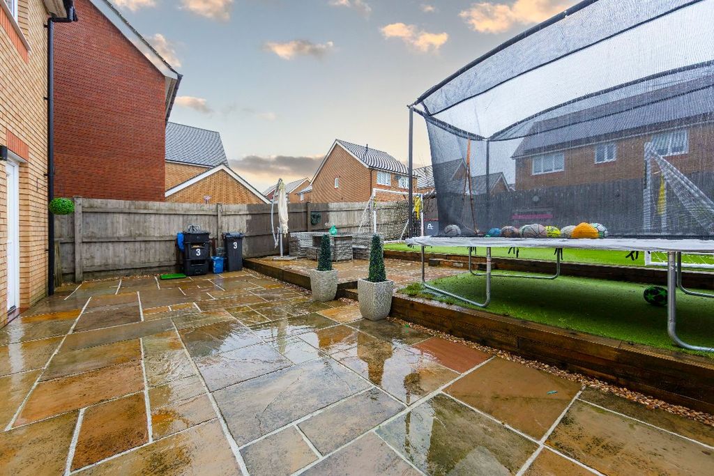 Additional image 42 of 4 bed detached house for saleFoxglove Close, Trelewis, Treharris CF46