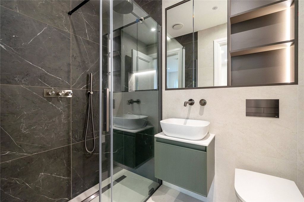 Property photo 3 of 12 Picture No. 10