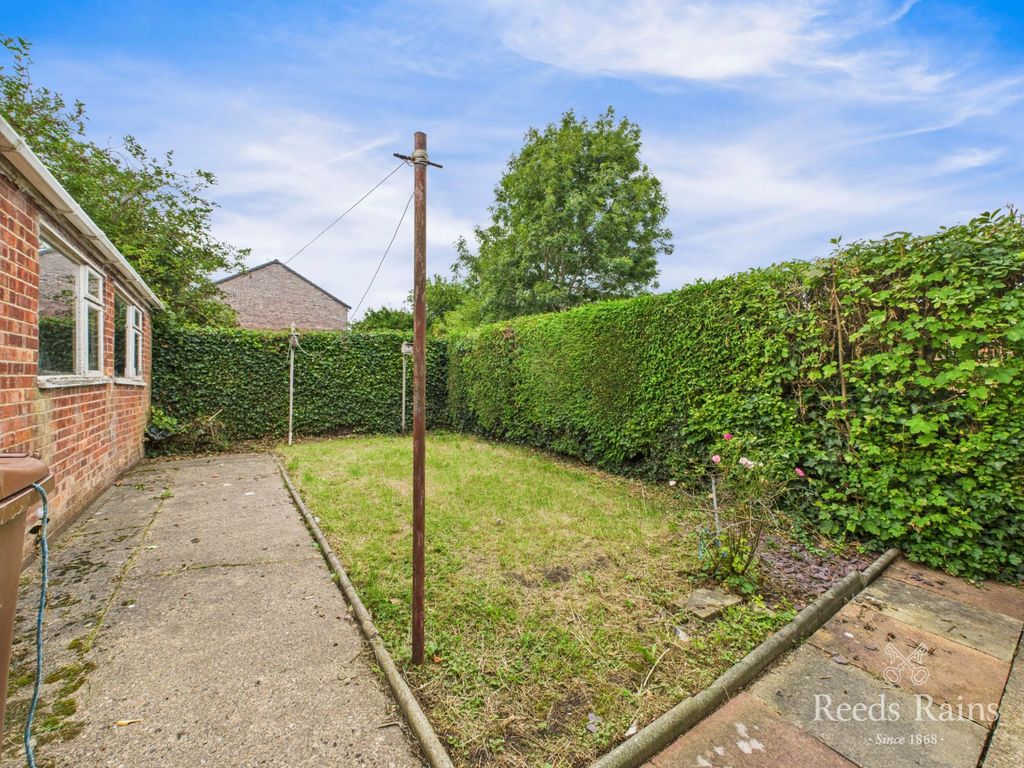 Property photo 2 of 17 Rear Garden