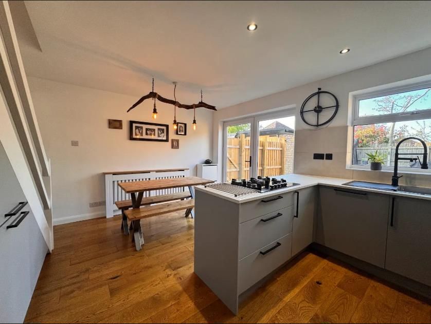 Property photo 3 of 12 Kitchen....Png