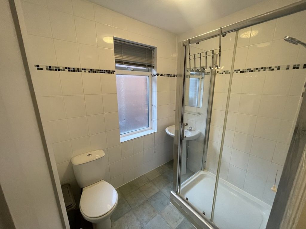 Property photo 3 of 5 Bathroom