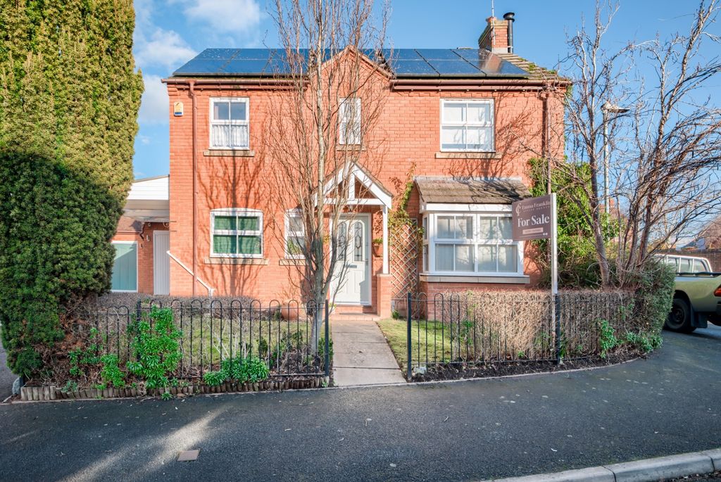 Property photo 1 of 22 Xh2A0820-Hdr(3)