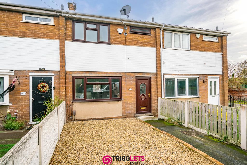 Property photo 1 of 18