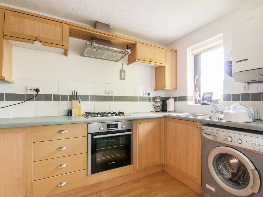 Property photo 2 of 7 Kitchen1