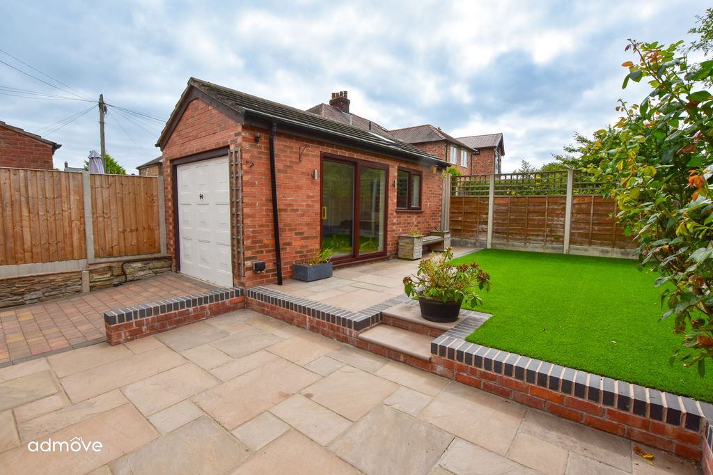 Property photo 3 of 27