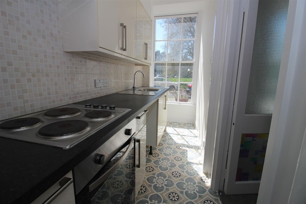 Property photo 3 of 12 Img_2767.Jpg