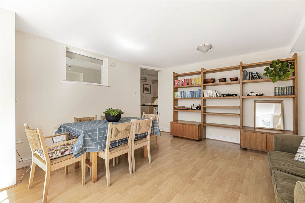 Property photo 2 of 10 Picture No. 28