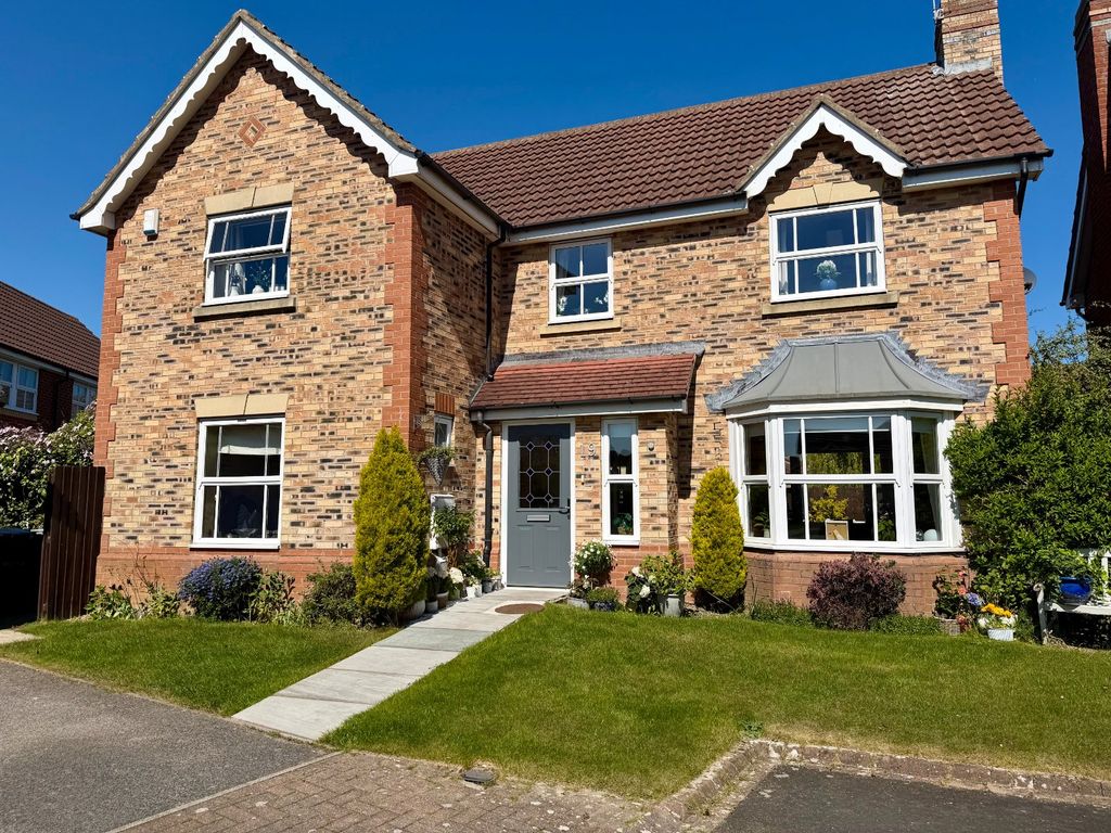 Property photo 2 of 19 Outisde
