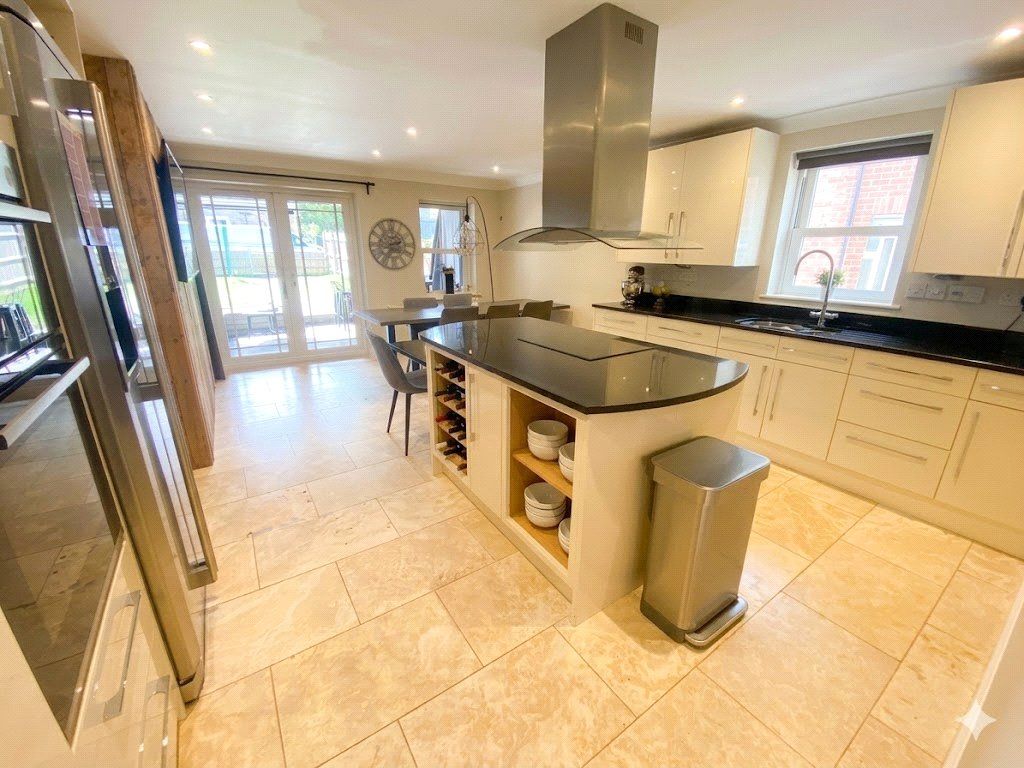 Property photo 2 of 16 Picture No. 16